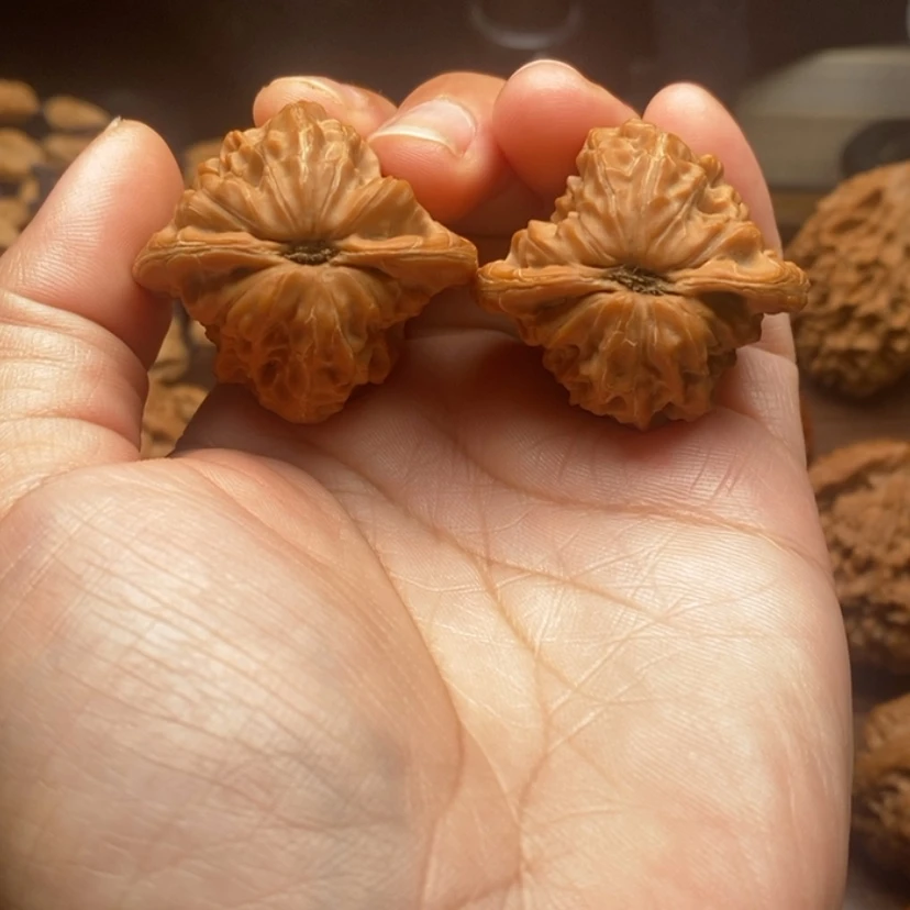 【闪购商品】吊坠文玩核桃36尺白蛇谷