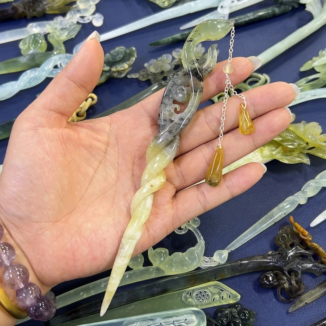 蛇纹石玉未镶嵌缘起
