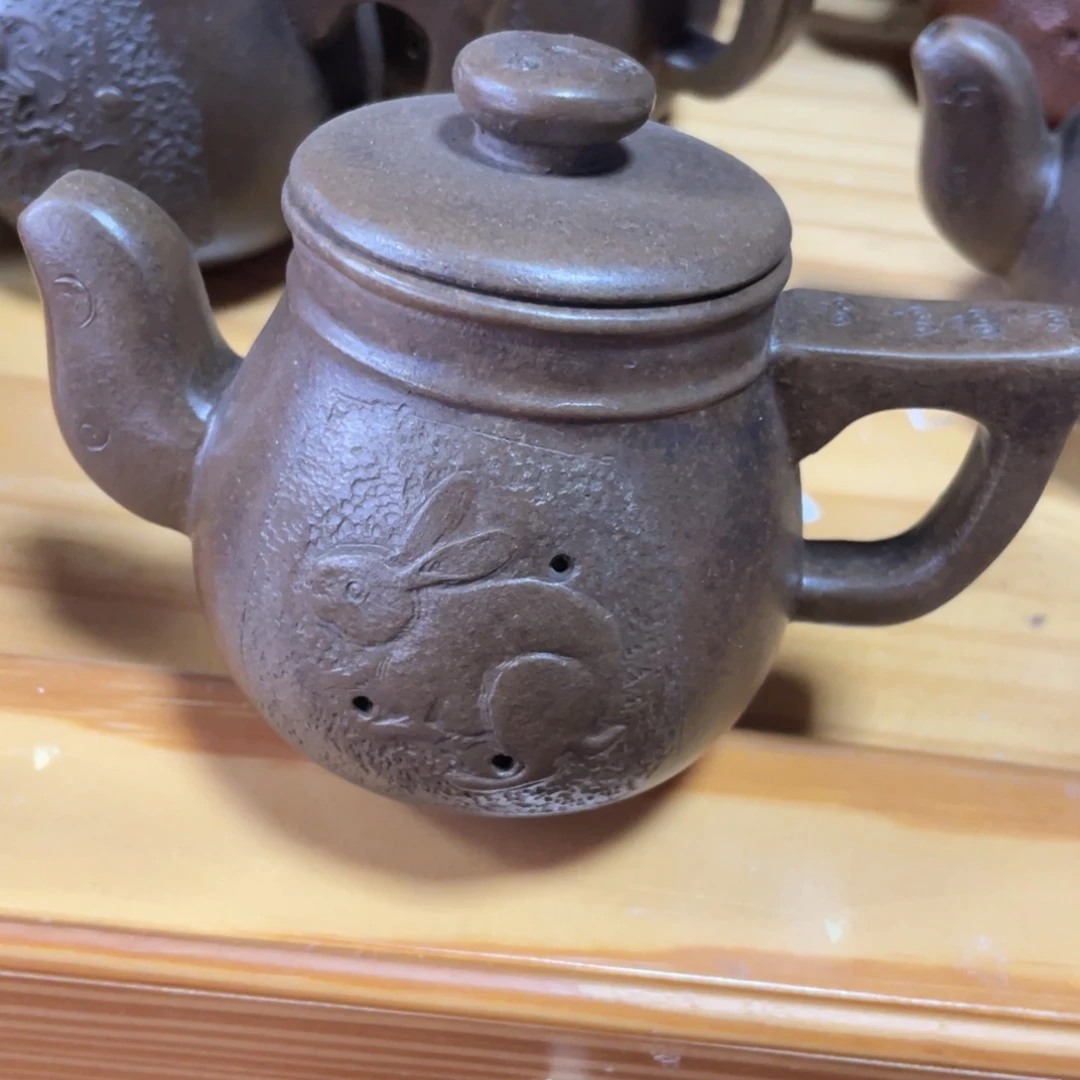 茶壶底槽青紫砂艺术作品