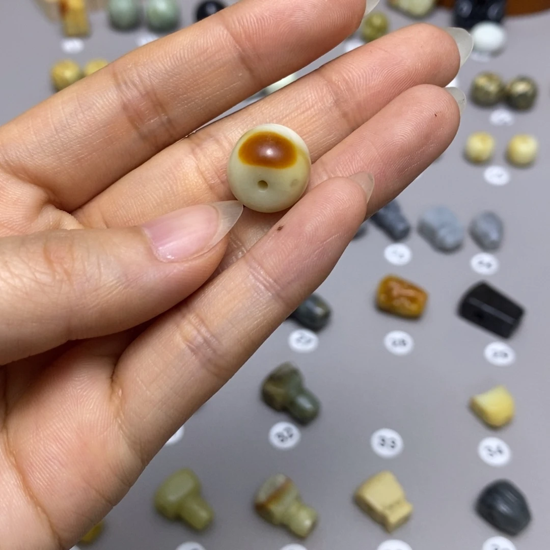 蛇纹石玉配饰合金t****g