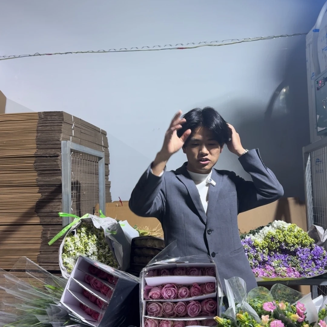 风铃粉，白，紫，各一扎