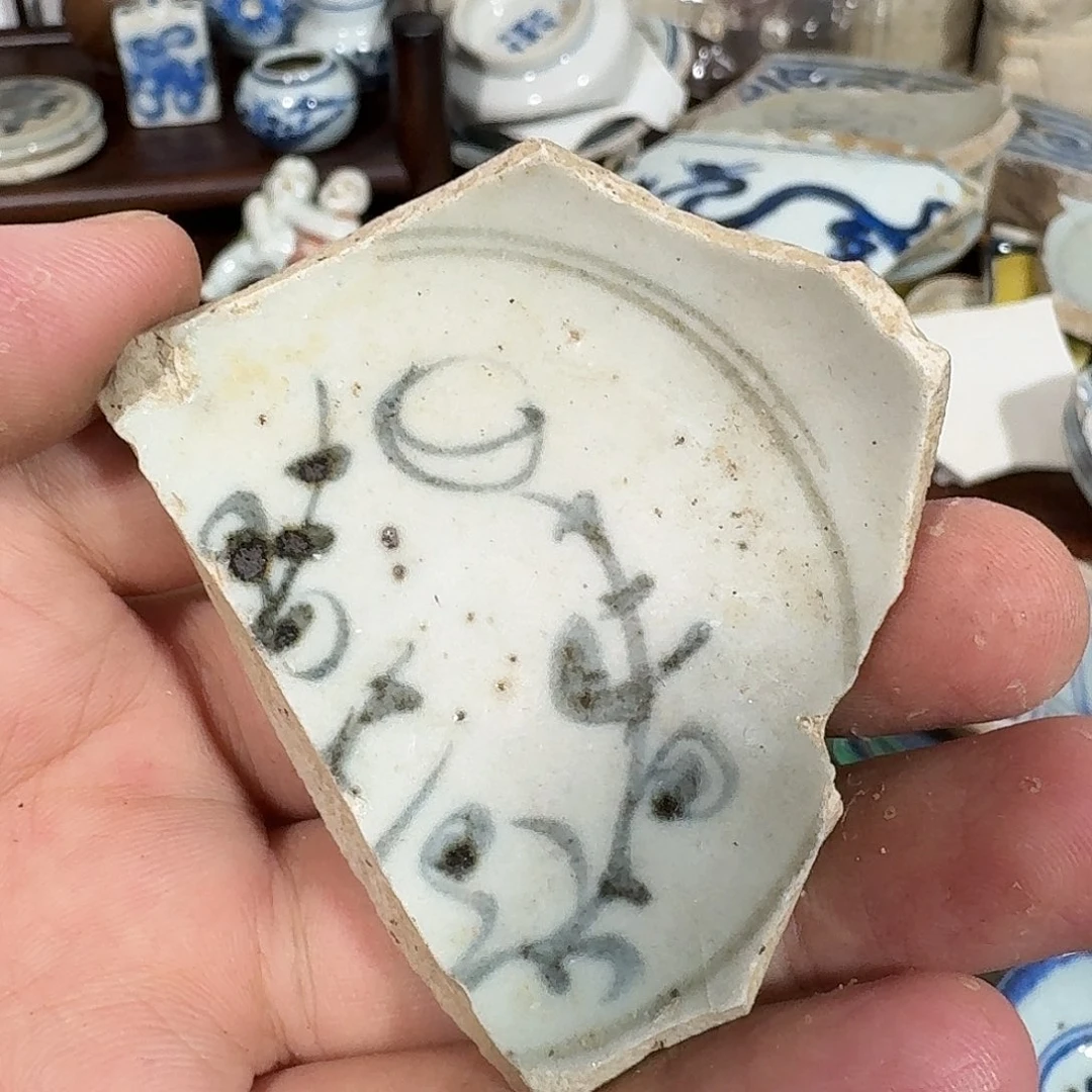 瓷片Y青花月影梅高足瓷片标本