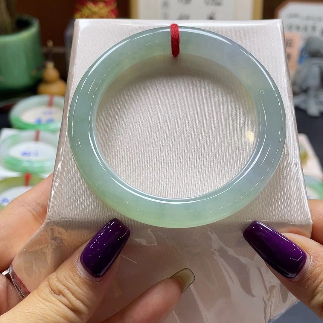 翡翠未镶嵌手镯7 号链接