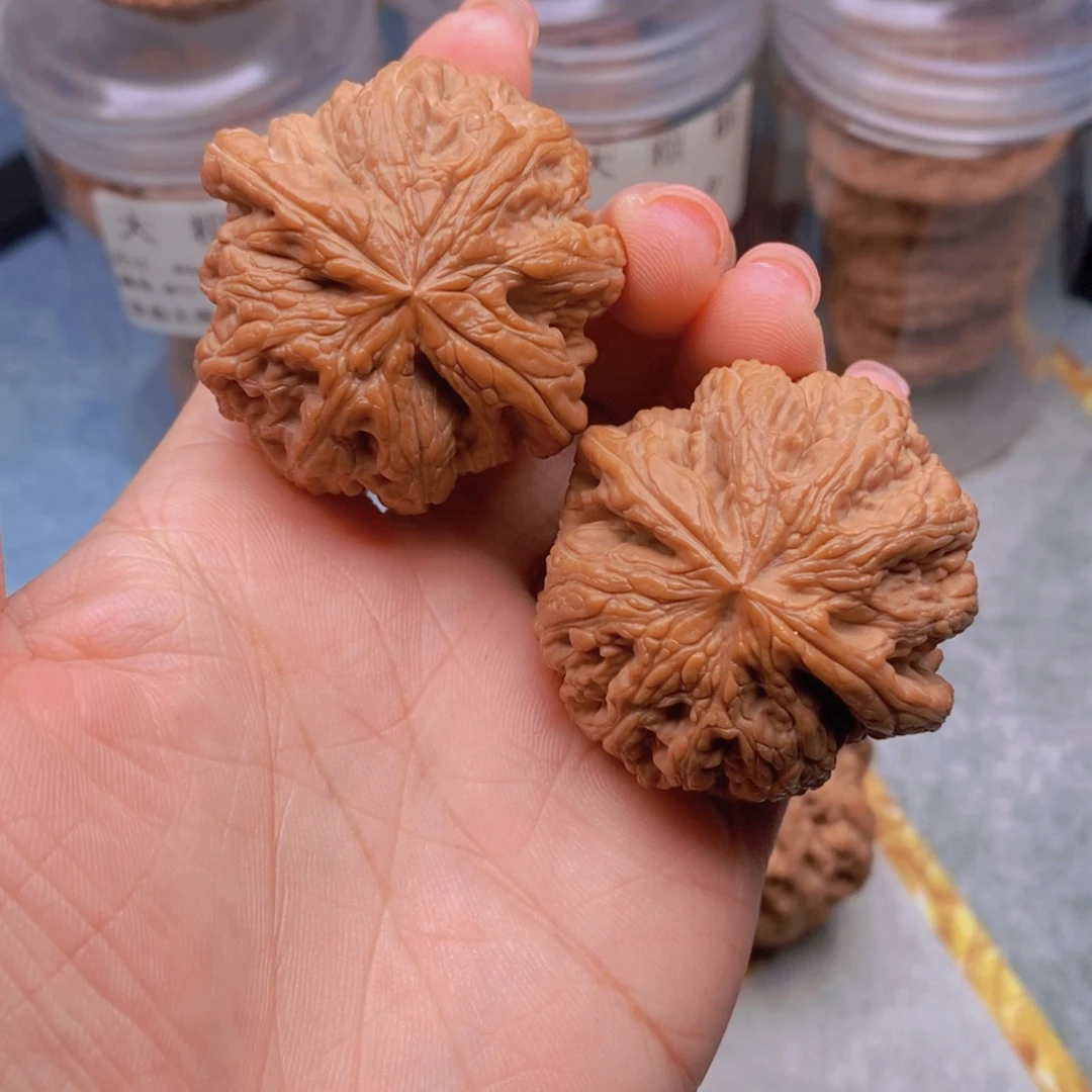 错***觉文玩核桃手把件粗筋42