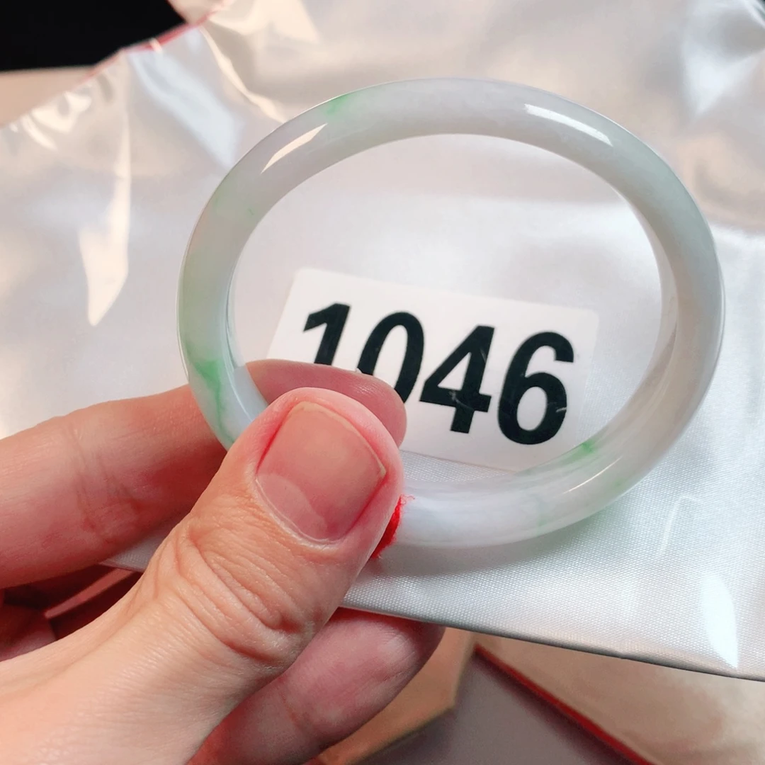 翡翠手镯未镶嵌翡翠手镯1046