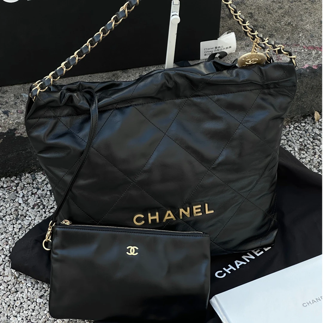 未使用 Chanel/香奈儿 Chanel 香奈儿22bag小号黑金 22年 闲置