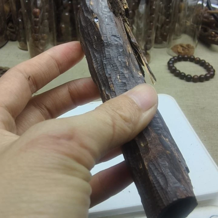 海南降真香十亩香料