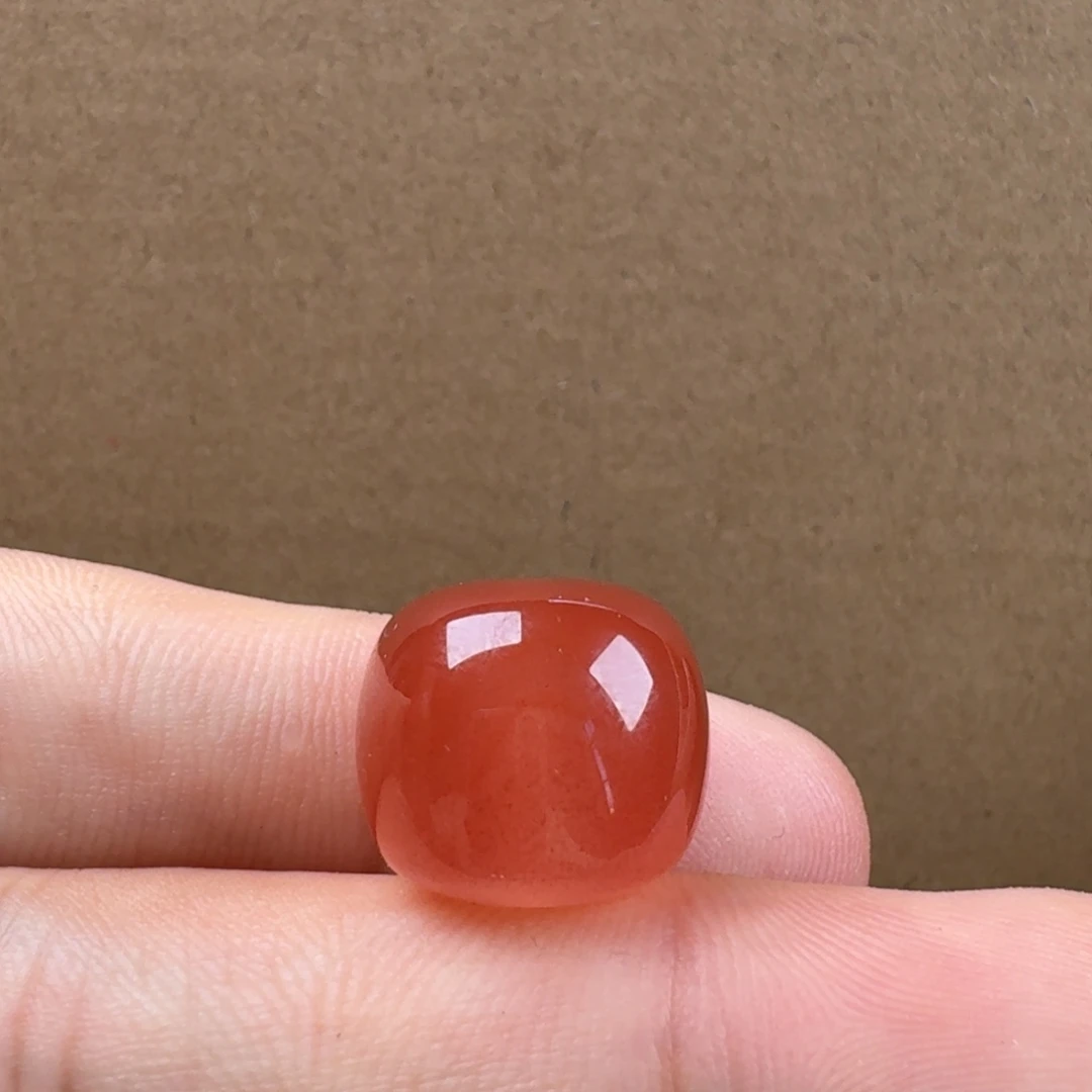 出***手南红玛瑙未镶嵌老型15.3*13.5