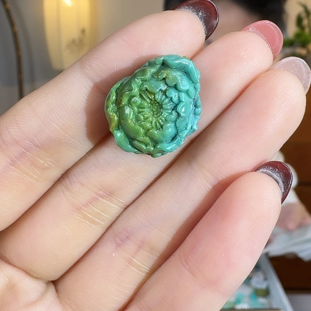 绿松石未镶嵌挂件