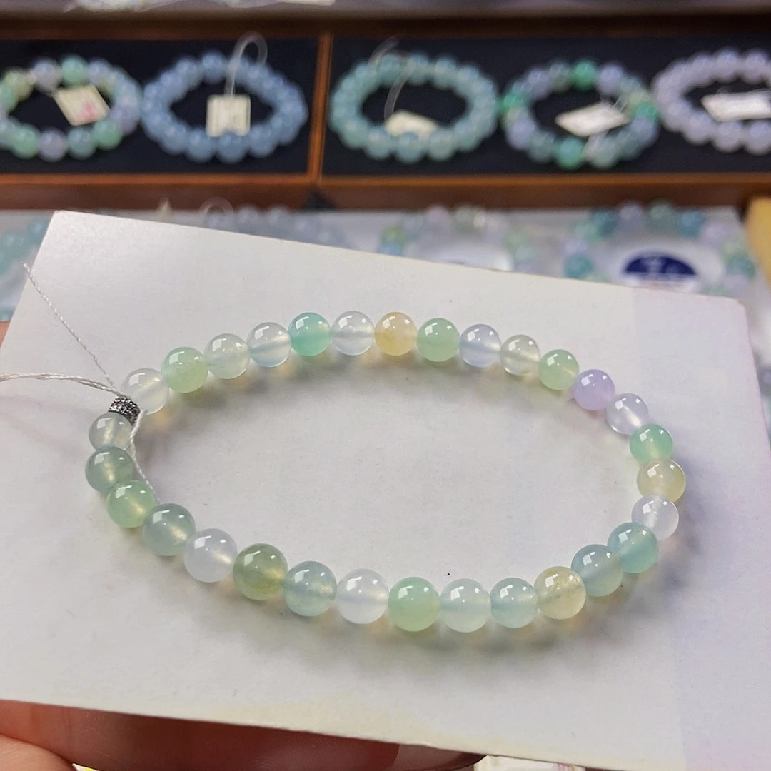 定制翡翠未镶嵌翡翠手串卡6+