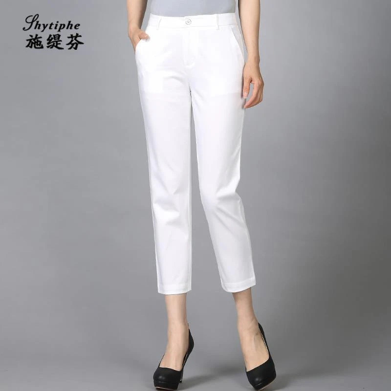 白色牛仔裤女款2025秋冬加绒高腰宽松直筒九分弹力大码中年妈妈裤