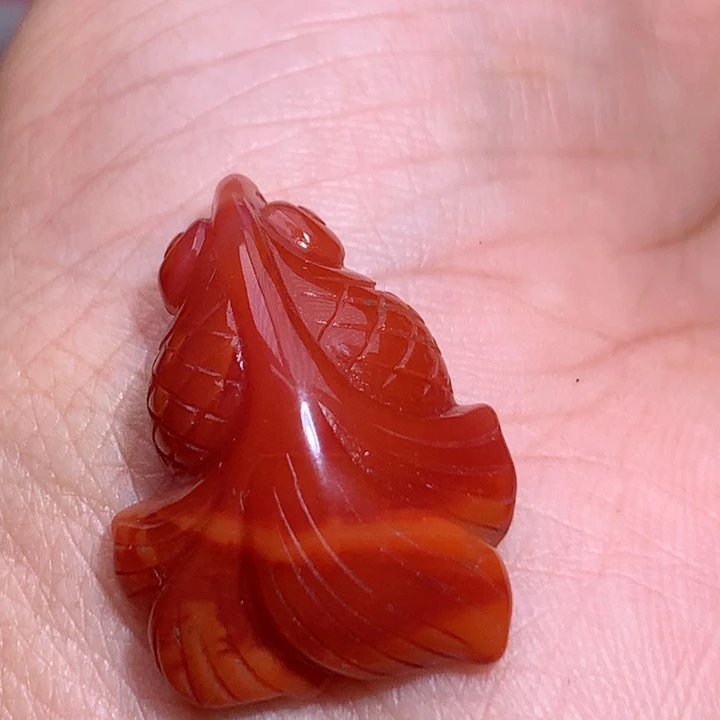 南红玛瑙未镶嵌花金鱼