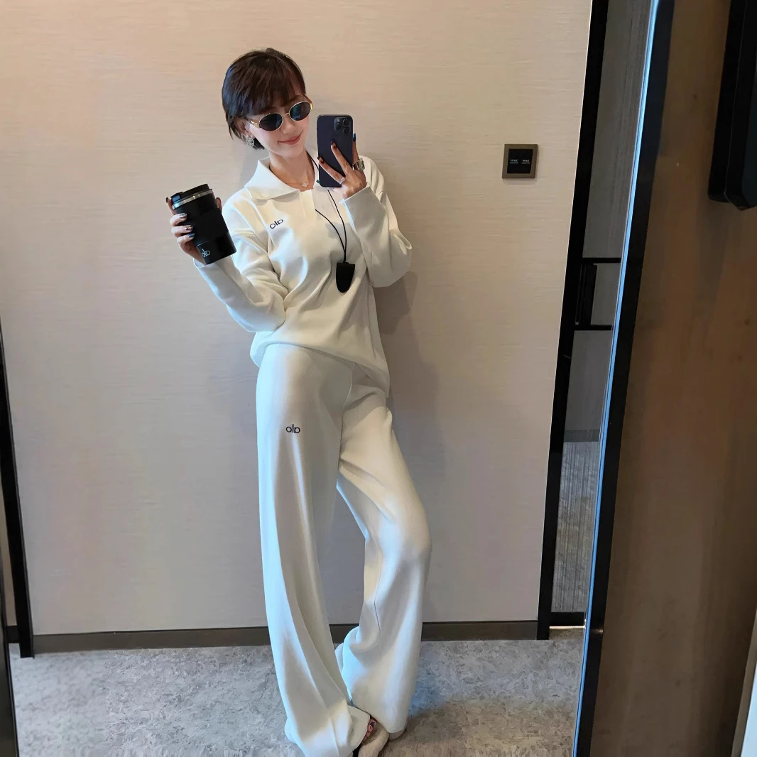 alo 健身瑜伽套装新款设计感两件套气质休闲慵懒纯色翻领