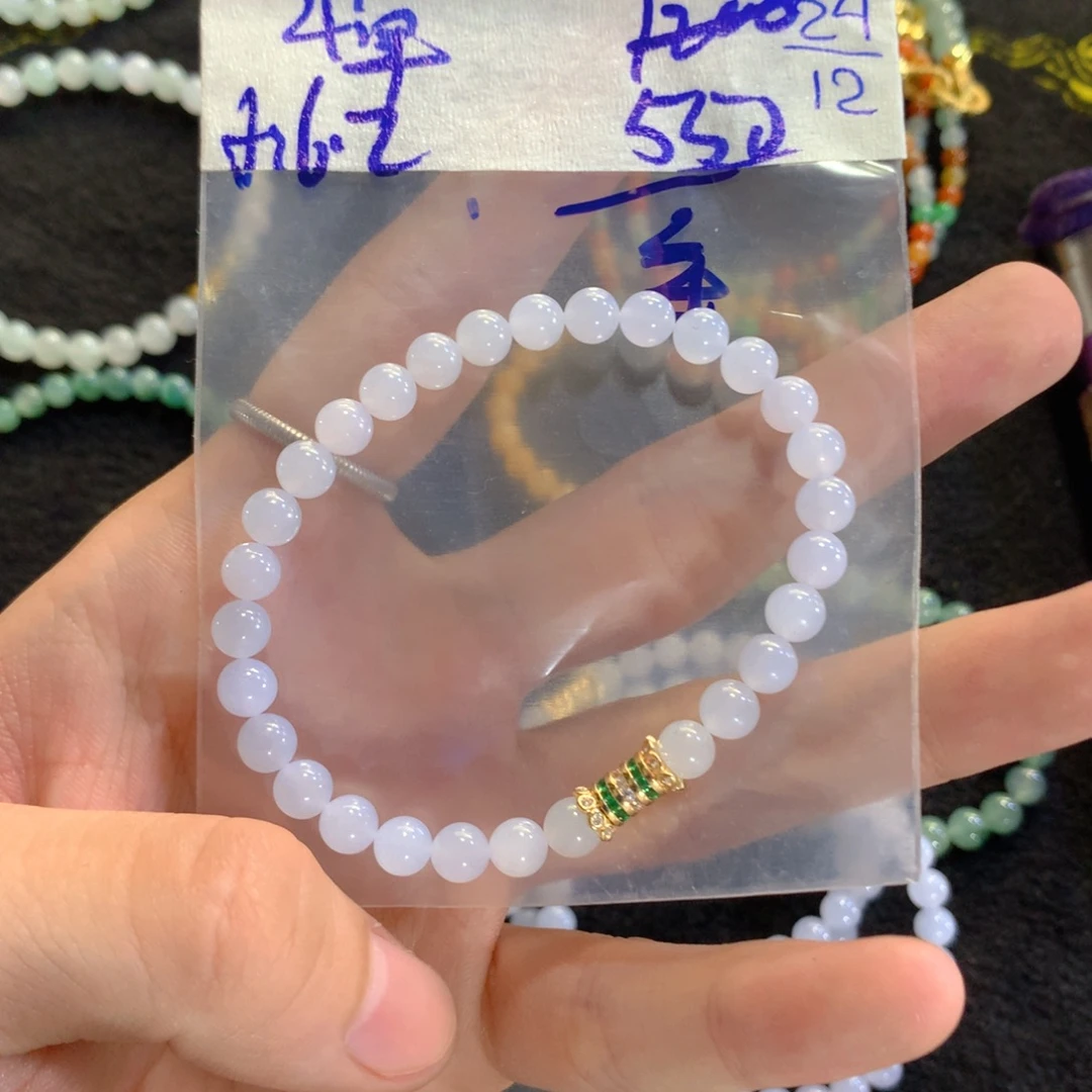 定制翡翠未镶嵌天然缅甸翡翠多样性