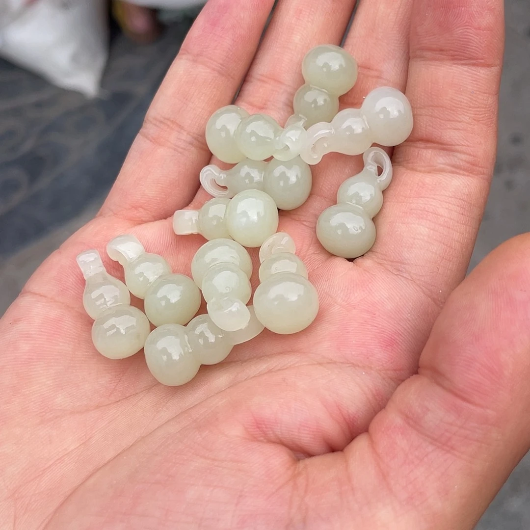 和田玉手镯未镶嵌巨漏小葫芦吊坠多样性发货拍一发一