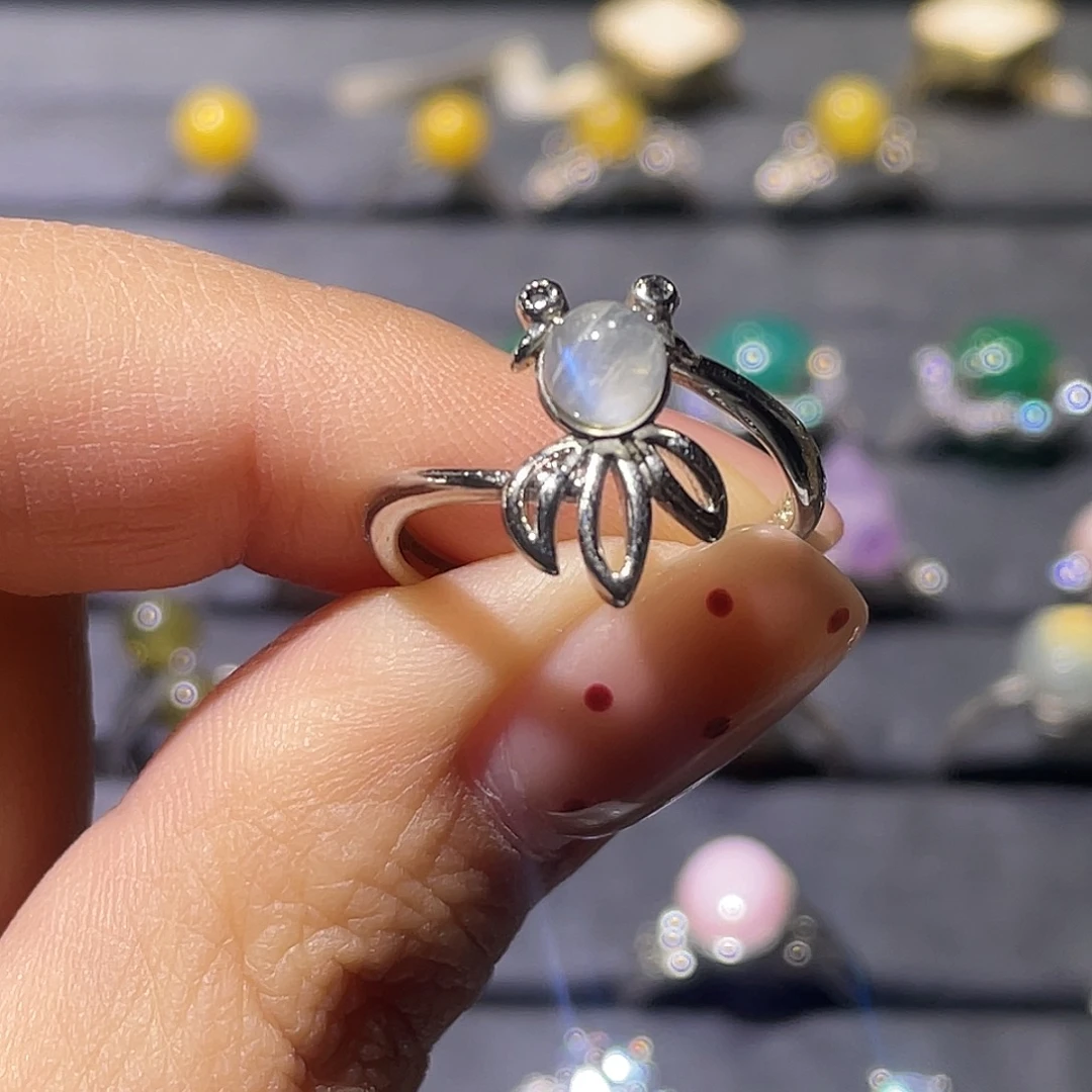 戒指水晶银S925镶嵌蓝月光小金鱼戒指