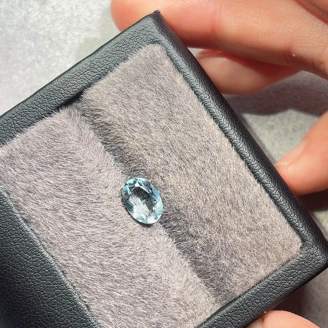 未镶嵌笔搁海蓝宝石1.16克拉