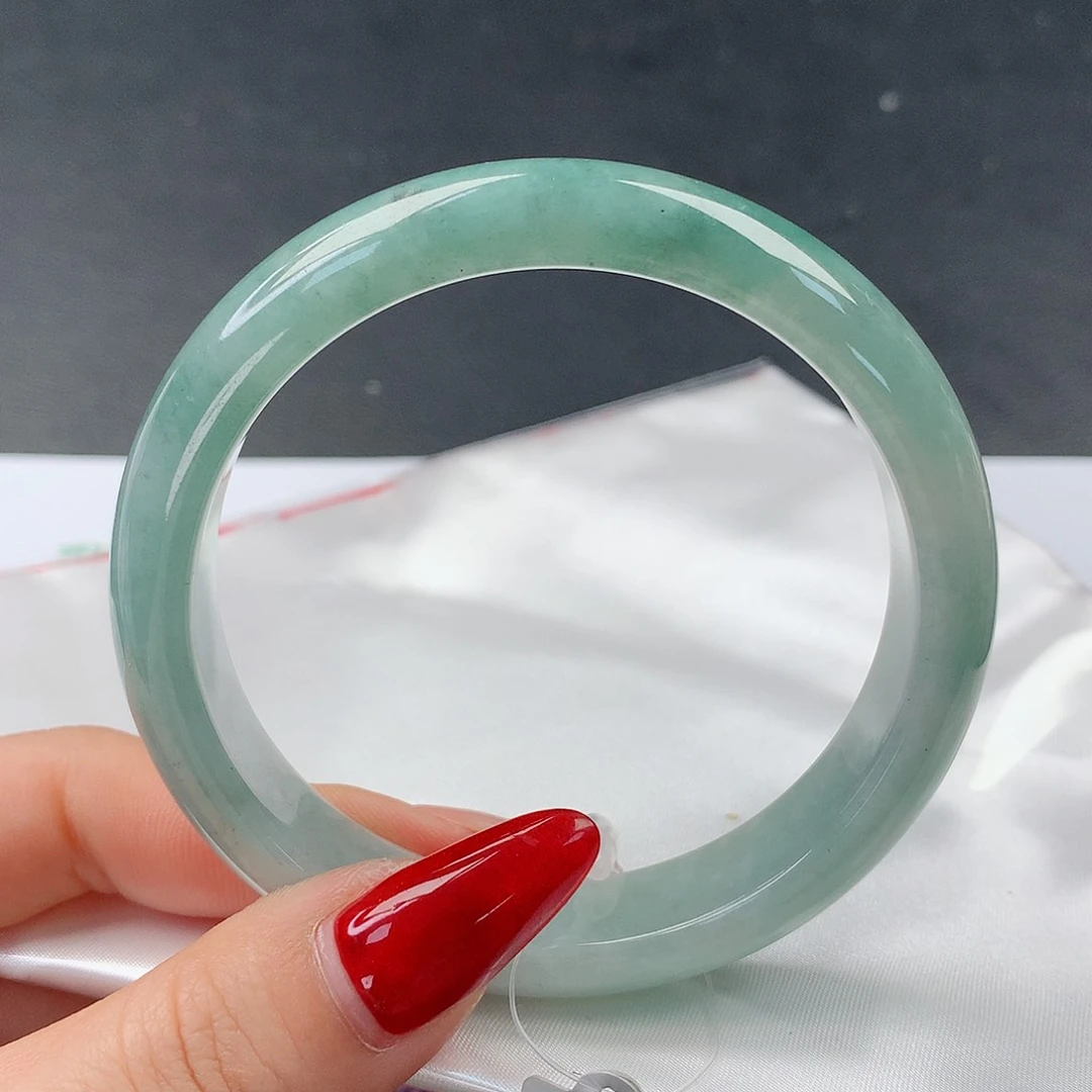 翡翠手镯未镶嵌0113正59.8