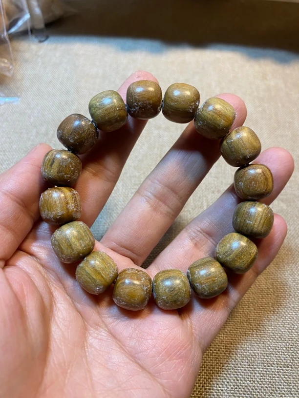 阿根廷绿檀13x14老型单圈手串