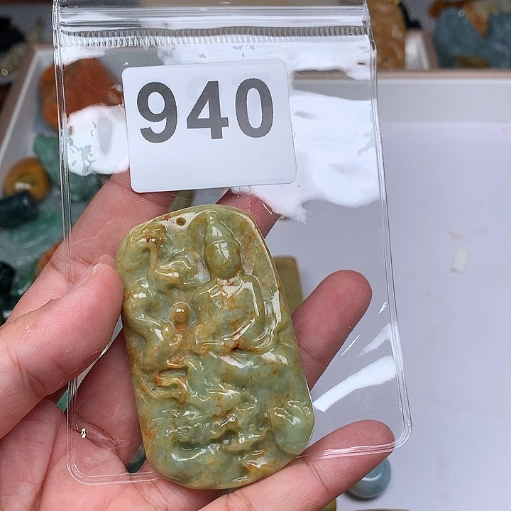 翡翠未镶嵌颈饰紫**主翡翠