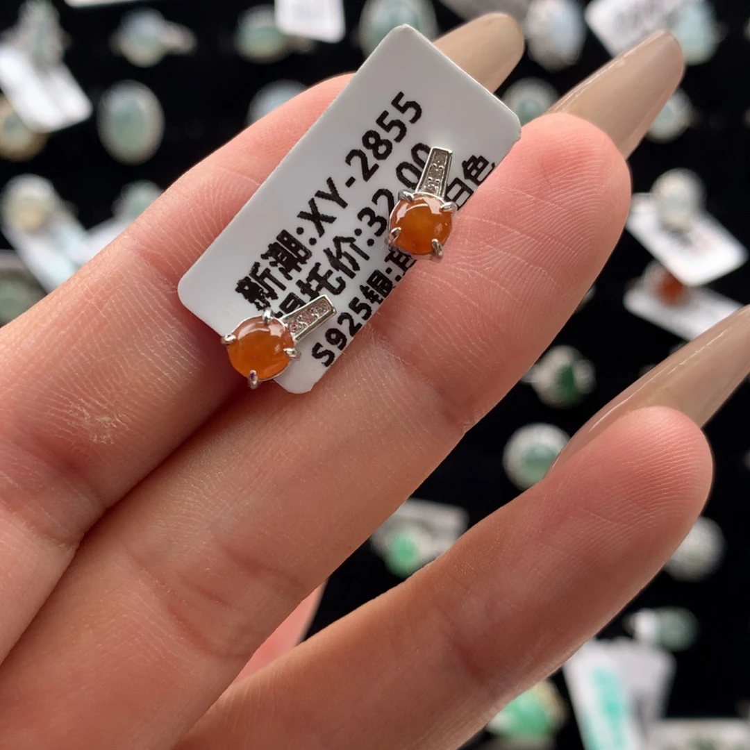 颈饰银S925镶嵌翡翠耳钉