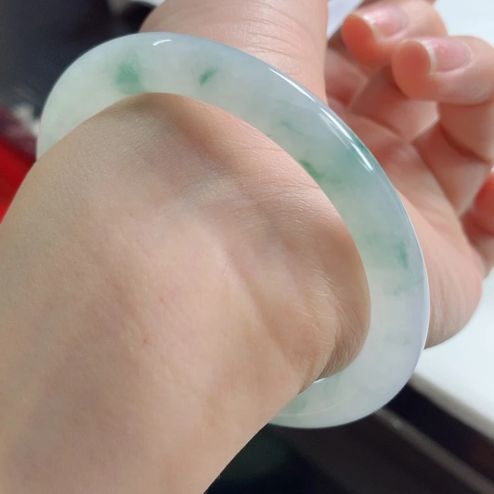 翡翠手镯未镶嵌老坑种冰飘花美人条起胶56.57