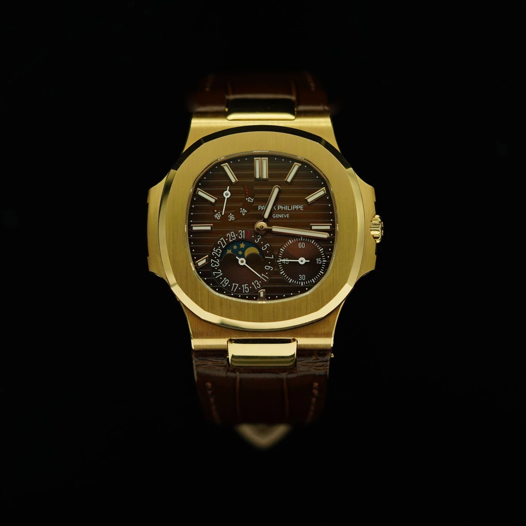 99新 Patek Philippe/百达翡丽 240机芯升级5712r/40mm/单表