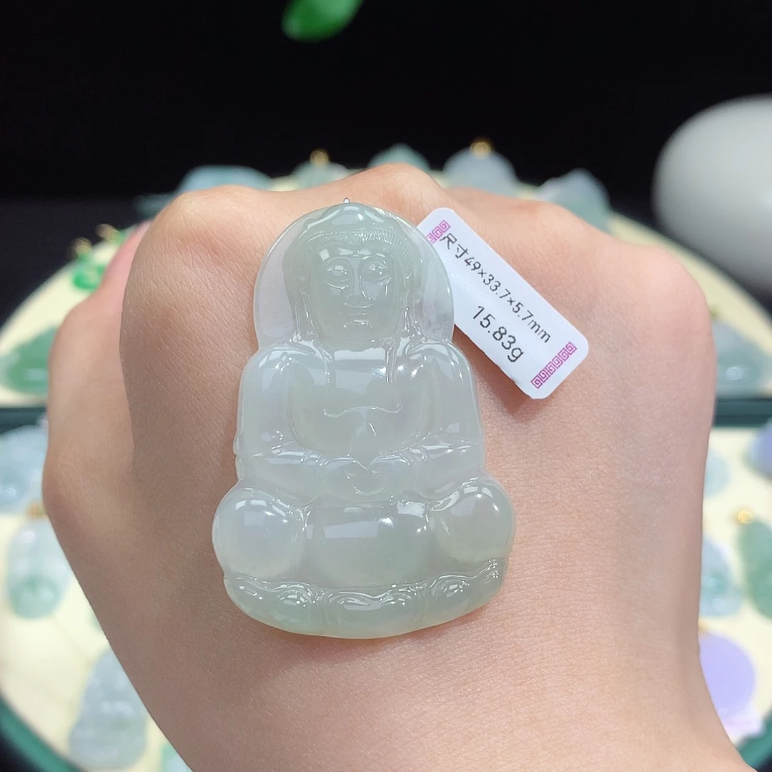 翡翠未镶嵌颈饰观音