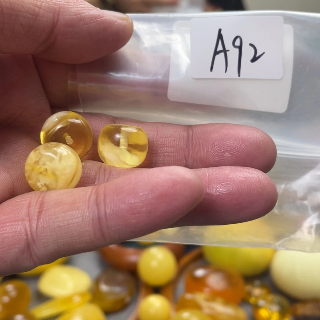 手链琥珀未镶嵌多样性发，发其中一件