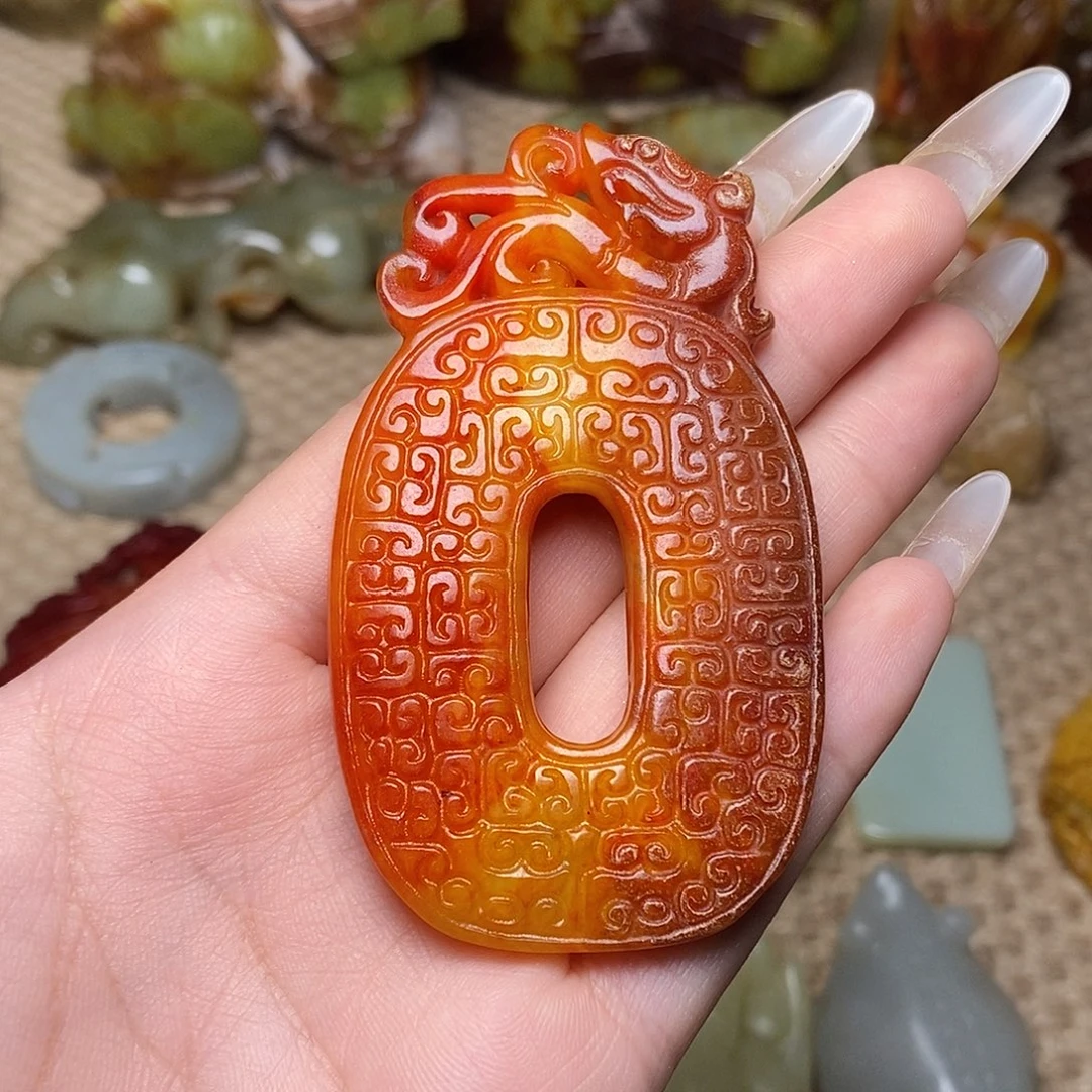 未镶嵌蛇纹石玉颈饰