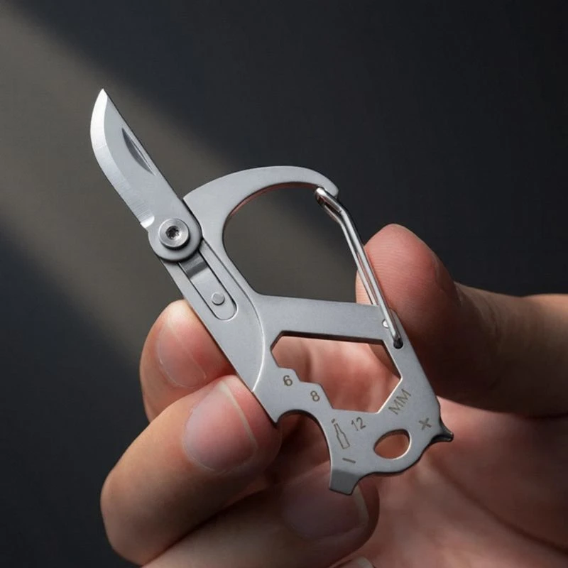 合金钢钥匙扣小刀多功能挂扣edc户外工具防身匙扣登山挂扣