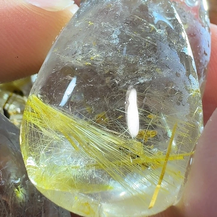 苏***馆未镶嵌颈饰水晶好