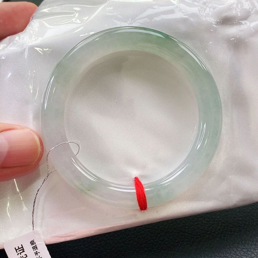 未镶嵌手镯翡翠天然翡翠手镯