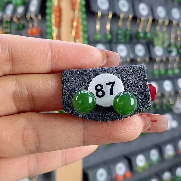 和田玉耳饰18K金镶嵌