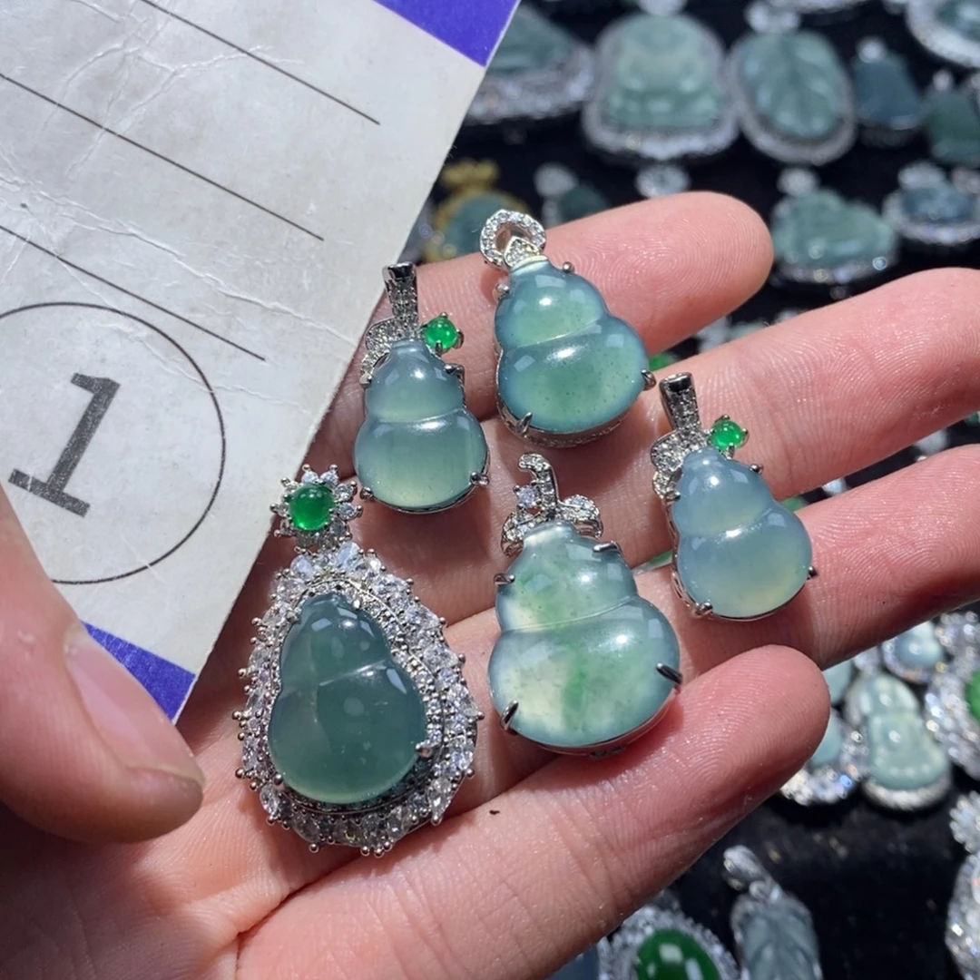 1***录翡翠未镶嵌颈饰翡翠