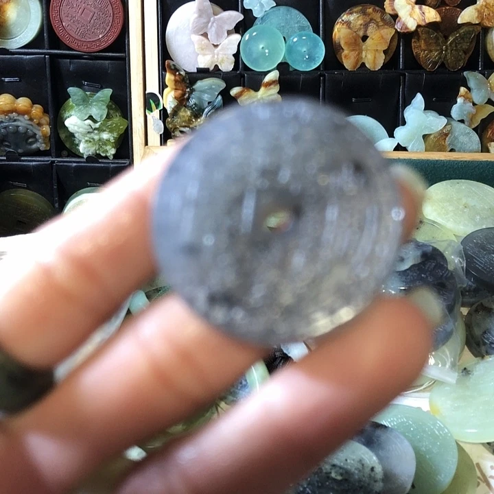 岫玉未镶嵌岫玉挂件