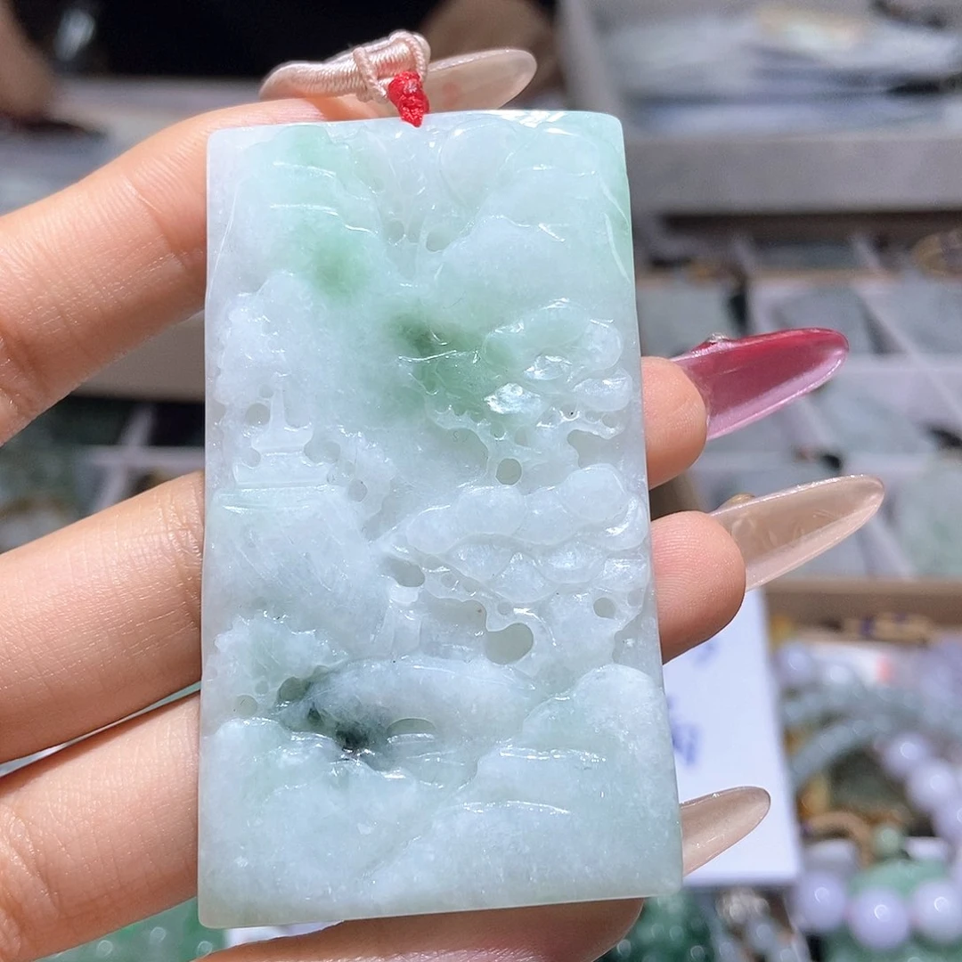 翡翠颈饰未镶嵌翡翠