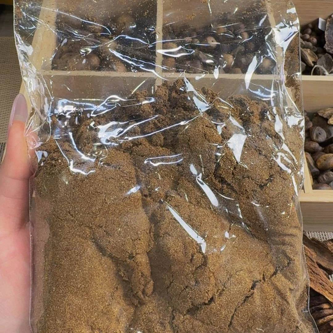 沉香吊坠海南高山留疤粉