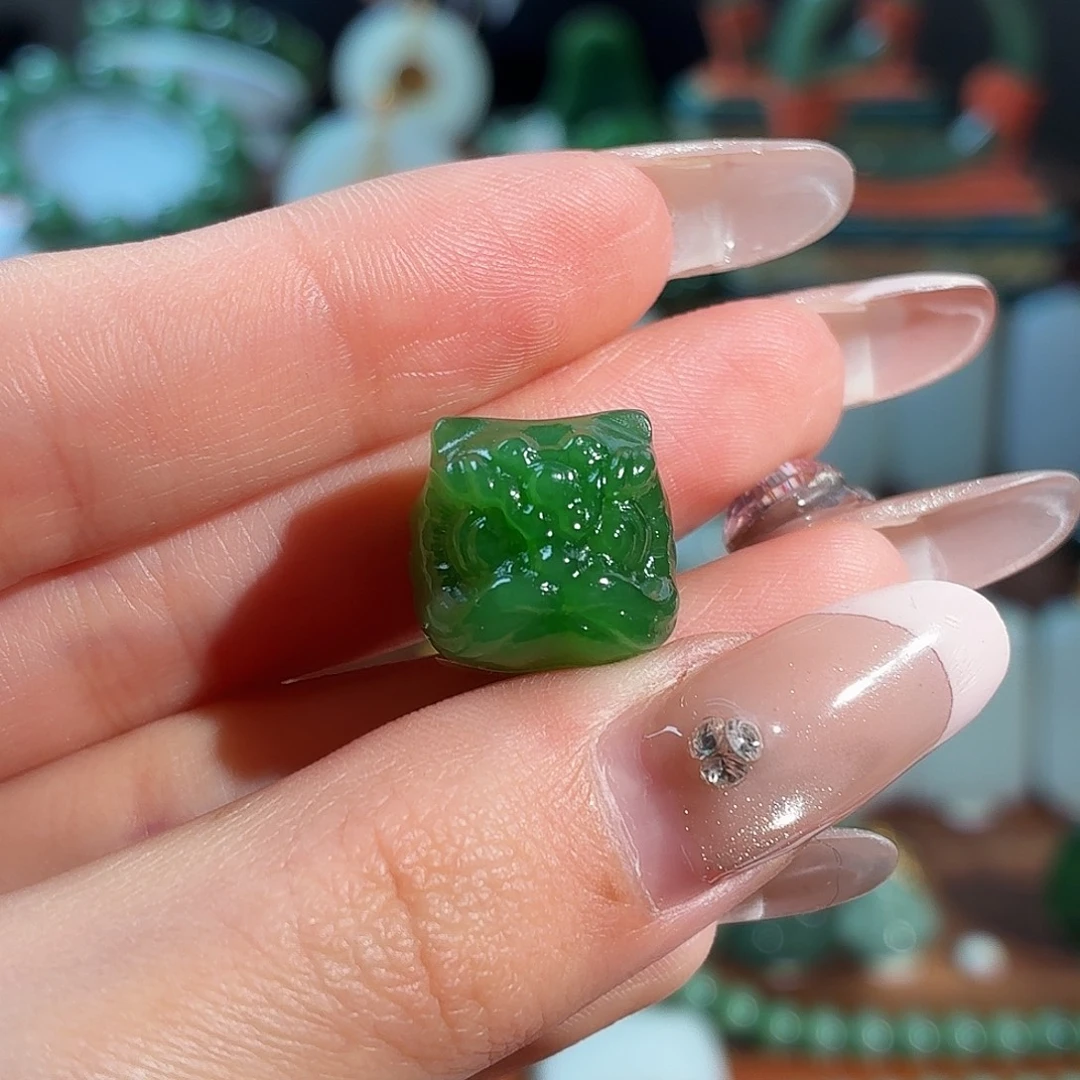 和田玉未镶嵌颈饰裸单珠T