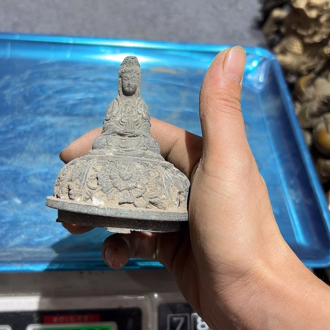 石**生微瑕疵黄铜摆件工艺品