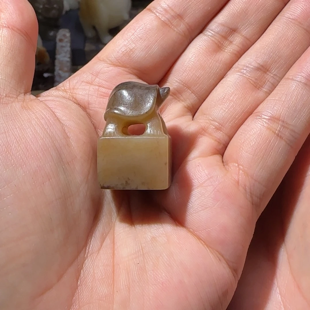 叶***公和田玉未镶嵌挂件