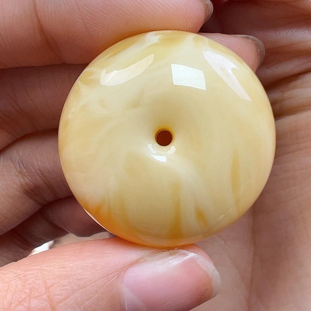 蜜蜡未镶嵌珠宝奇石