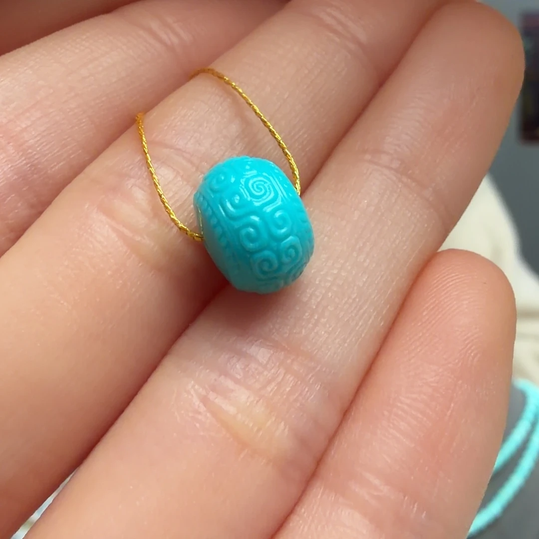 绿松石未镶嵌颈饰