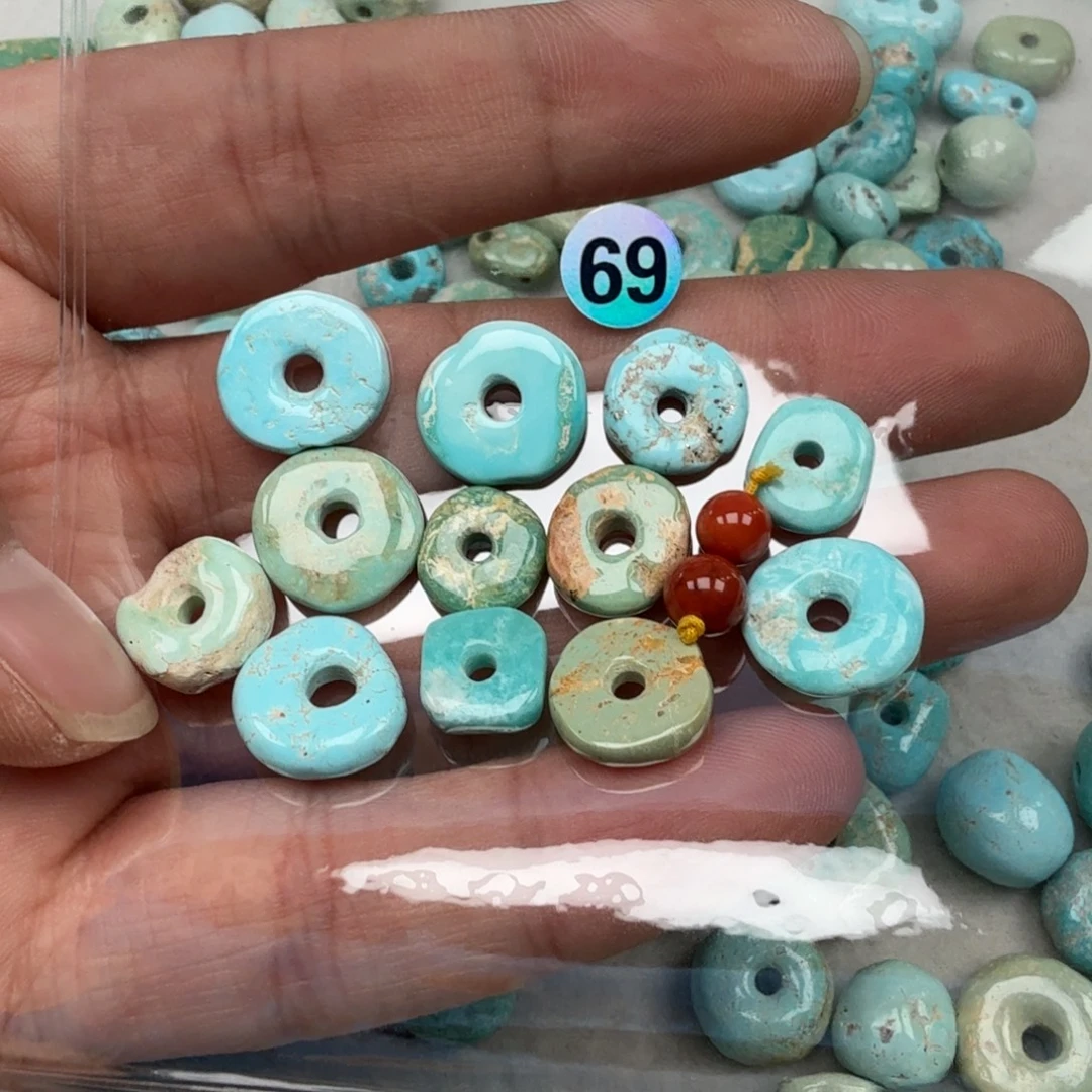 南红玛瑙未镶嵌珠宝奇石