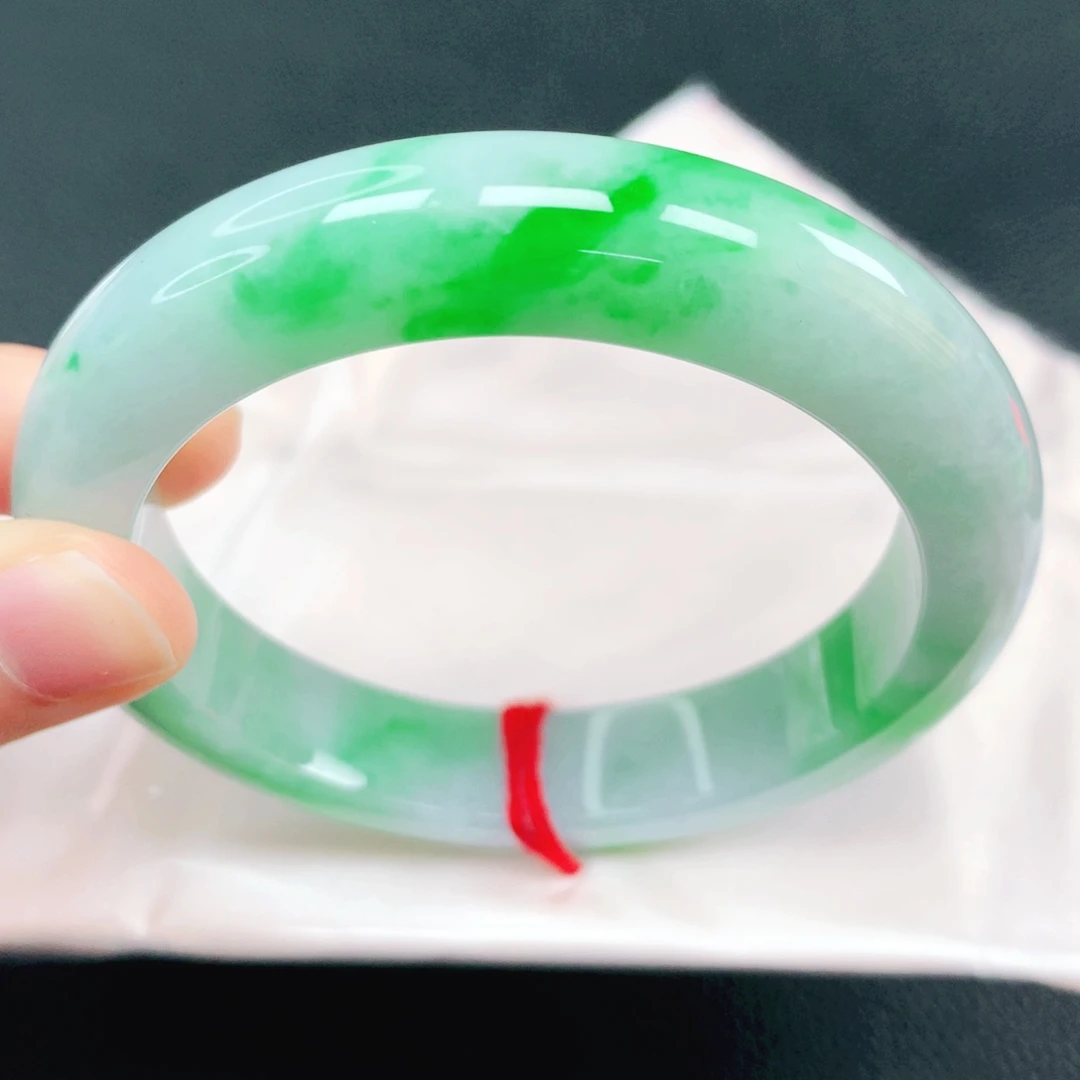 翡翠未镶嵌手镯58圈