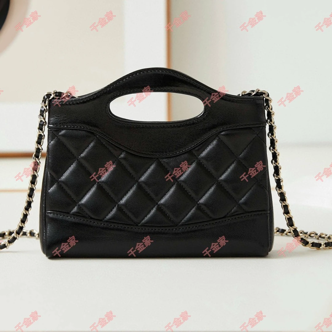 31 nano 斜挎包-size：20.5cm