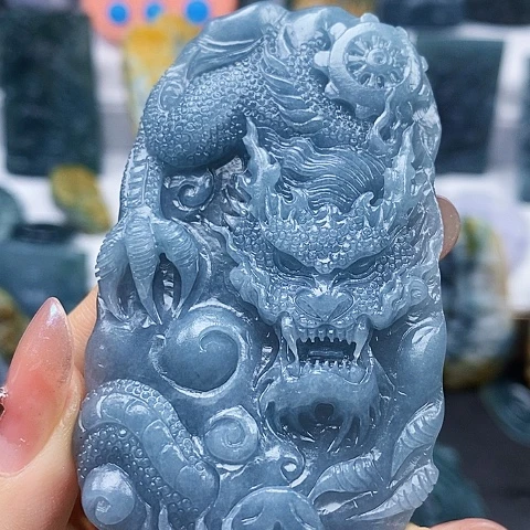 定制翡翠未镶嵌龙