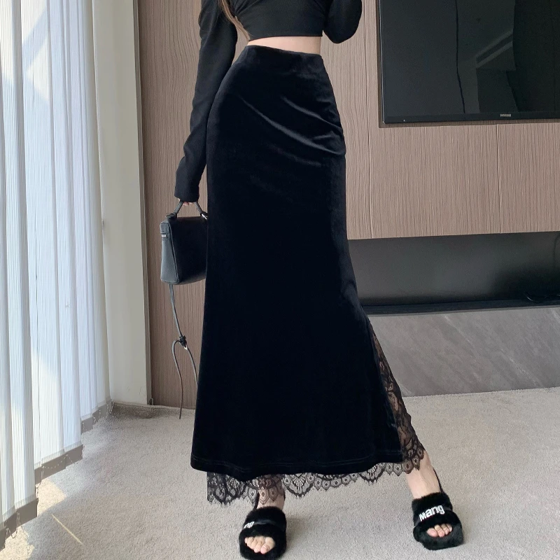高端黑色金丝绒半身裙女春秋高腰开叉包臀裙覆古显瘦中长版一步裙