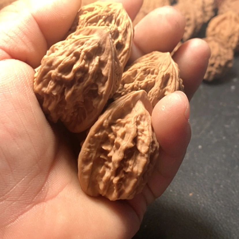 【闪购商品】李***当虎头