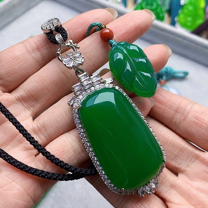 玛瑙/玉髓吊坠未镶嵌